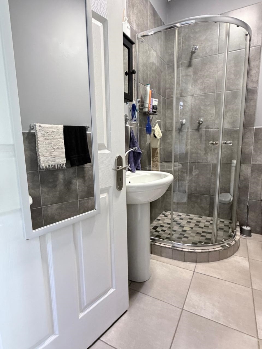 5 Bedroom Property for Sale in Bergsig Eastern Cape